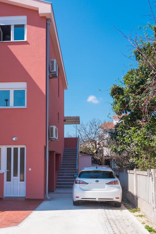 Apartments Delfin Tivat Exterior foto